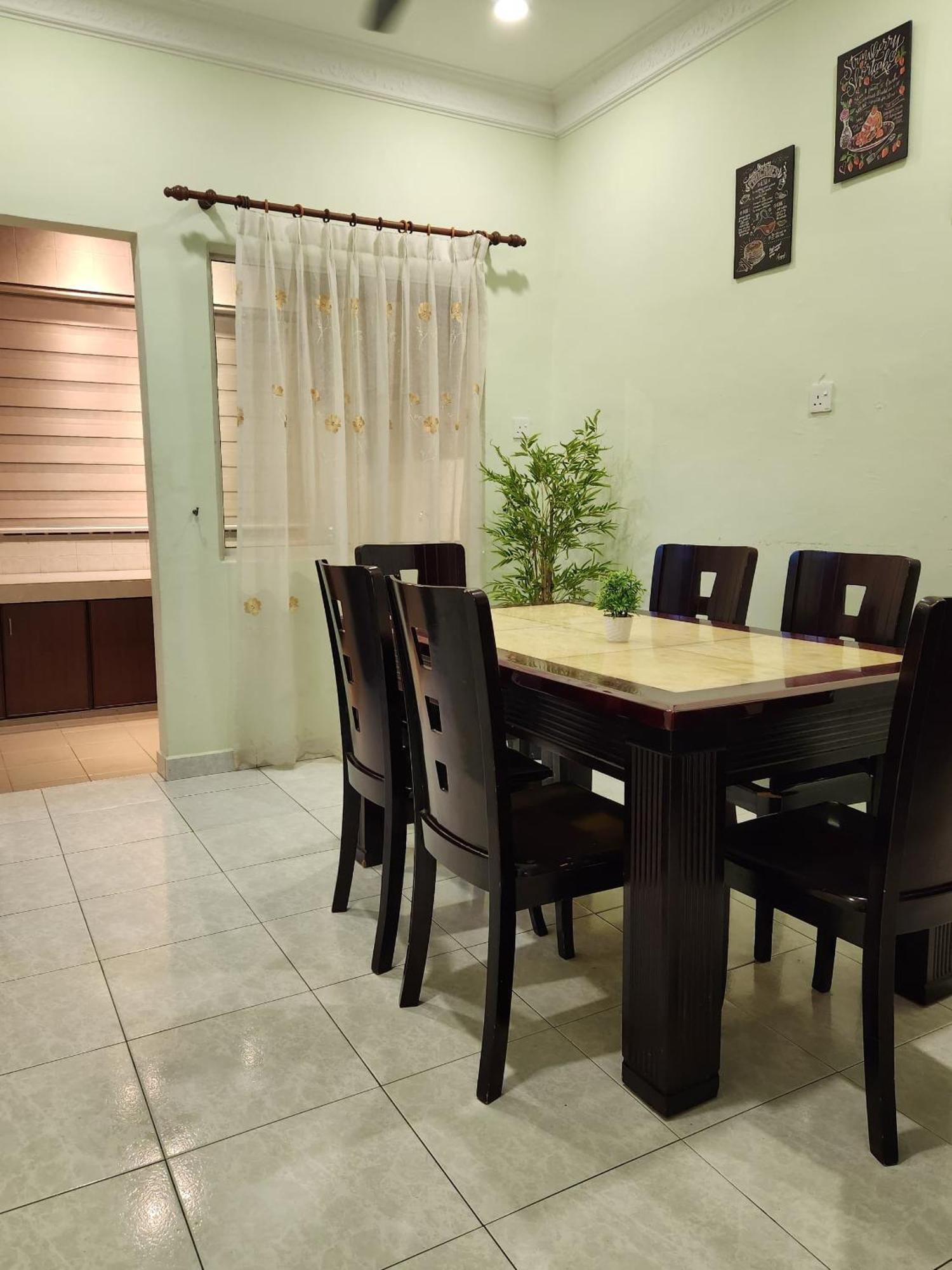 Galaxy Guest Home By Ipoh Maju Stay Luaran gambar